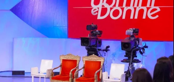 Uomini e Donne 2025: un’ex gieffina tra le probabili troniste, ipotesi Perla Vatiero