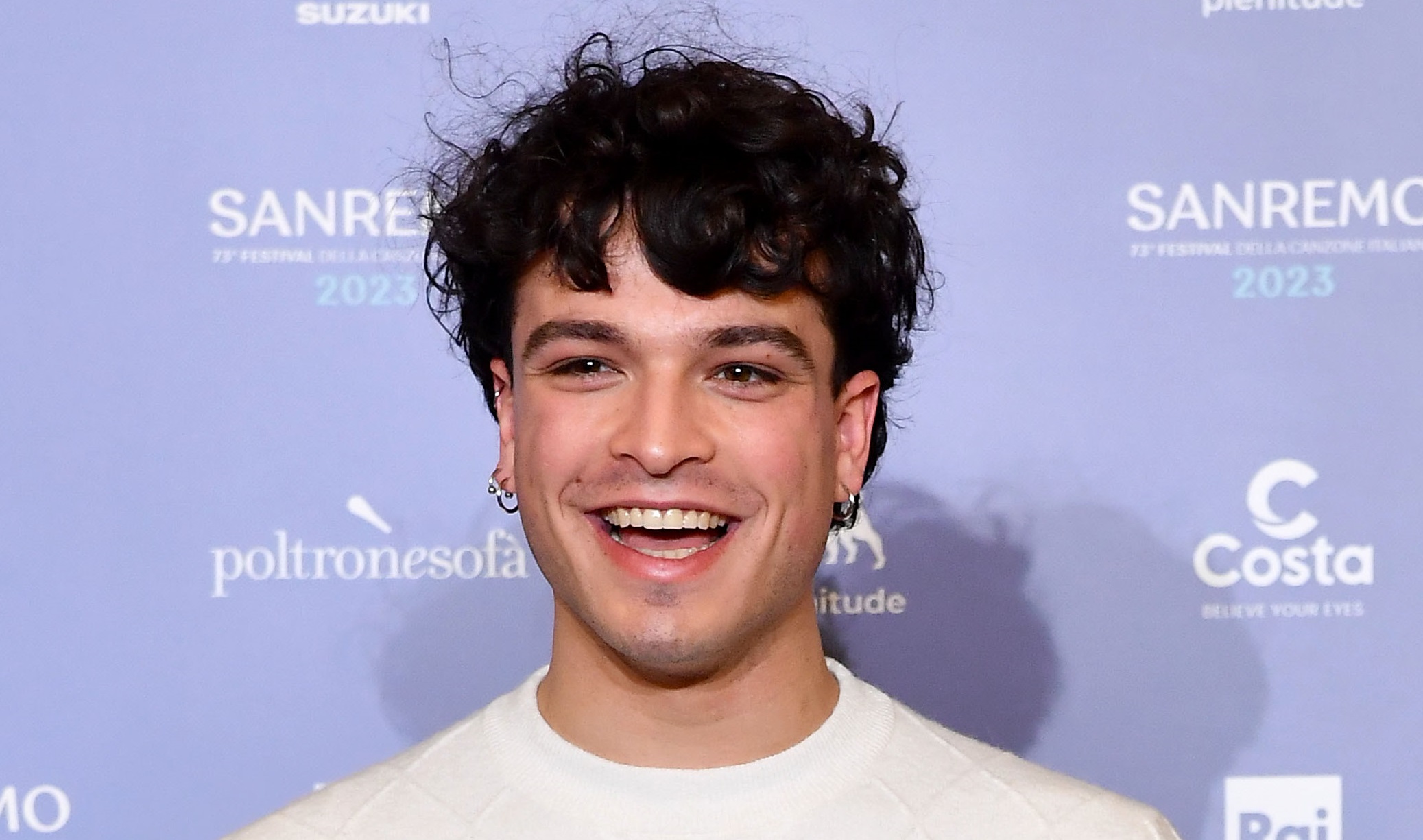 Leo Gassmann confessa l’amore: “Lei è speciale”, e i fan impazziscono