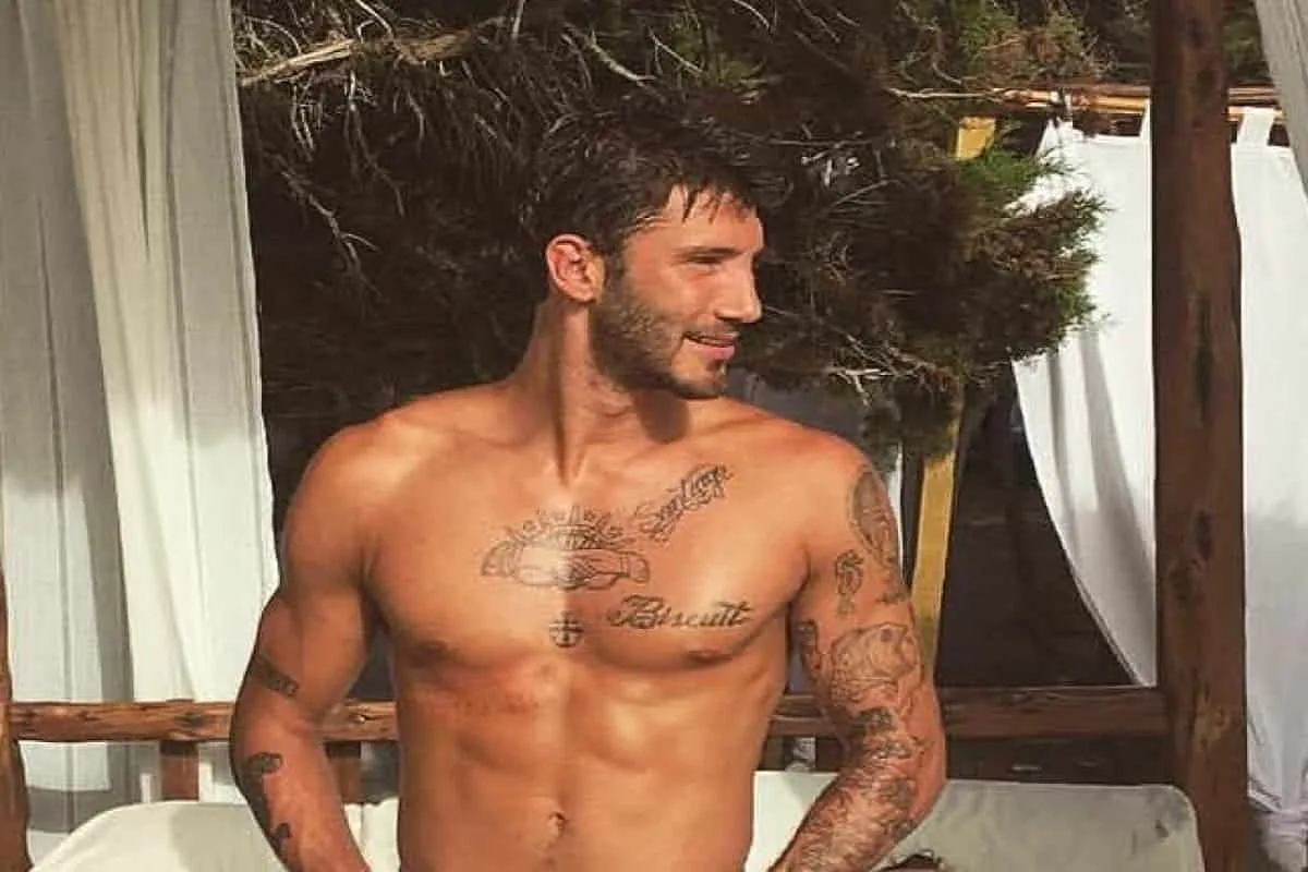 Caroline Tronelli gelosa di Stefano De Martino: tensioni nella nuova coppia