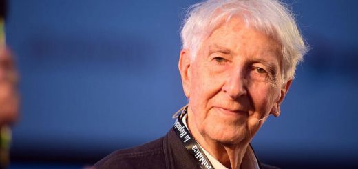 Corrado Augias, la confessione a 90 anni: “Non temo la morte. Un collega scelse la morfina, ho ancora il numero del medico”