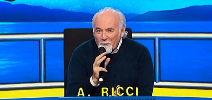 Striscia la Notizia, la data del ritorno non è più sicura: ecco perché