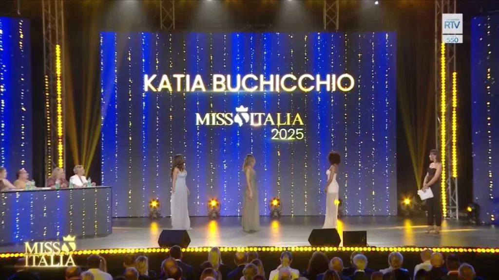 Miss Italia 2025: Katia Buchicchio incoronata tra gaffe, spoiler e polemiche in diretta su RaiPlay