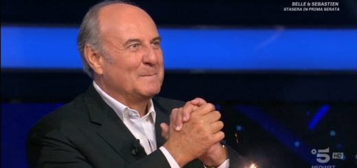 Gerry Scotti rompe il silenzio e celebra il successo de La ruota della fortuna