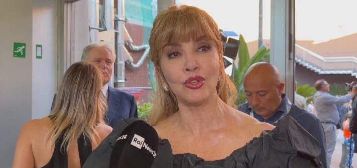 Milly Carlucci si ribella alle critiche: “Ballando con le Stelle è un successo, lo dimostrano i numeri”