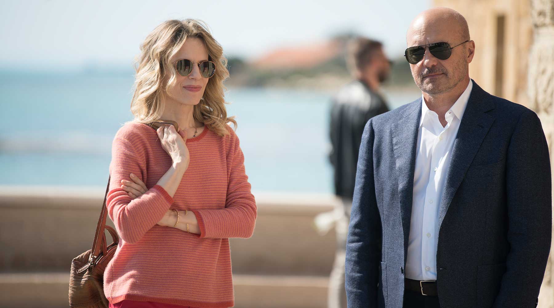 Ascolti Tv 7 ottobre: Rai 1 al top con Montalbano, ma la sfida con Canale 5 resta aperta